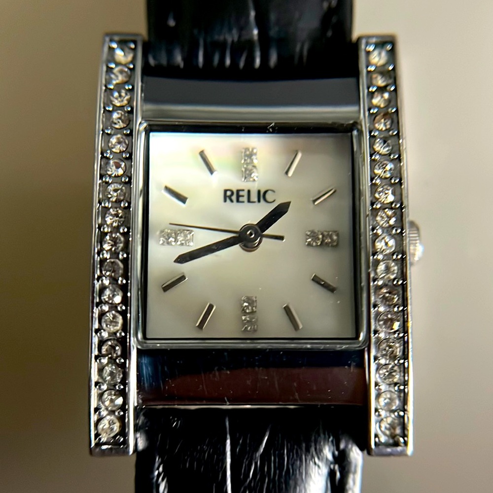 Relic By Fossil Ladies Watch - New Without Tags - image 3